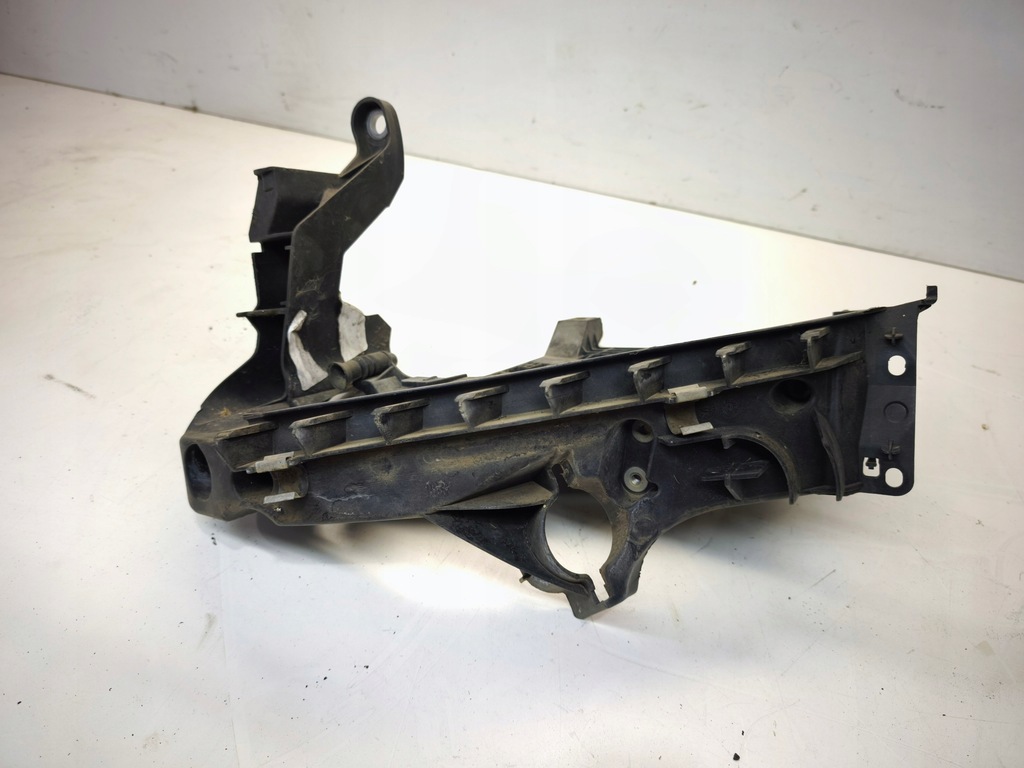 фото №9, Направляющая кронштейн фара левая audi a5 8t 8t0805607