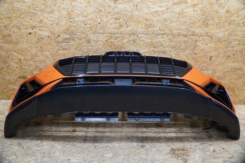 Бампер перед 4pdc 2xsprysk audi q3 ii f3n y2h s-line 19- Зі Шроту