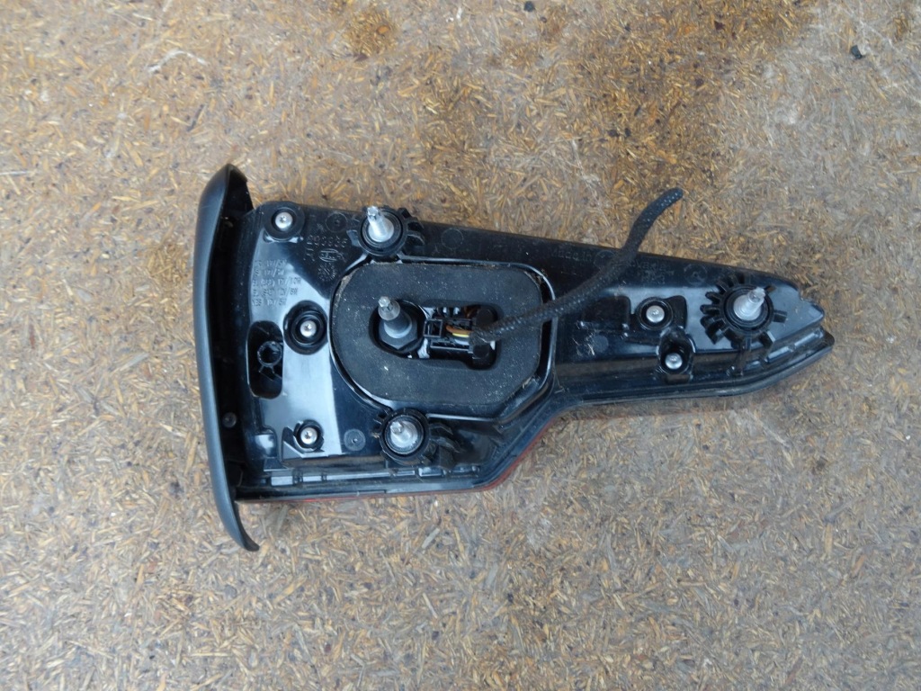 Audi a4 b9 8w5 седан sline 15-19 фара фари led задні комплект правий ліва oem в Україні