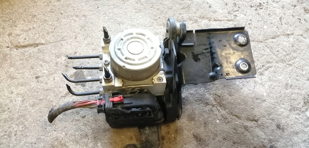 фото №1, Seat leon iii насос abs 5q0907379p