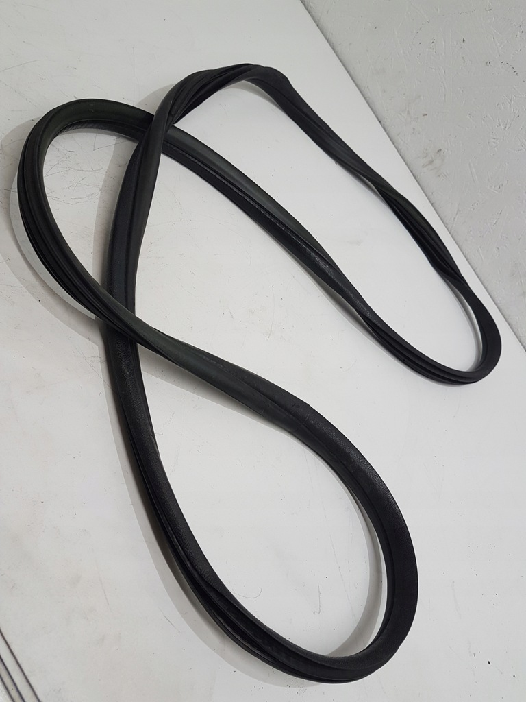 фото №5, Peugeot 3008 i прокладка кузовная левый задняя