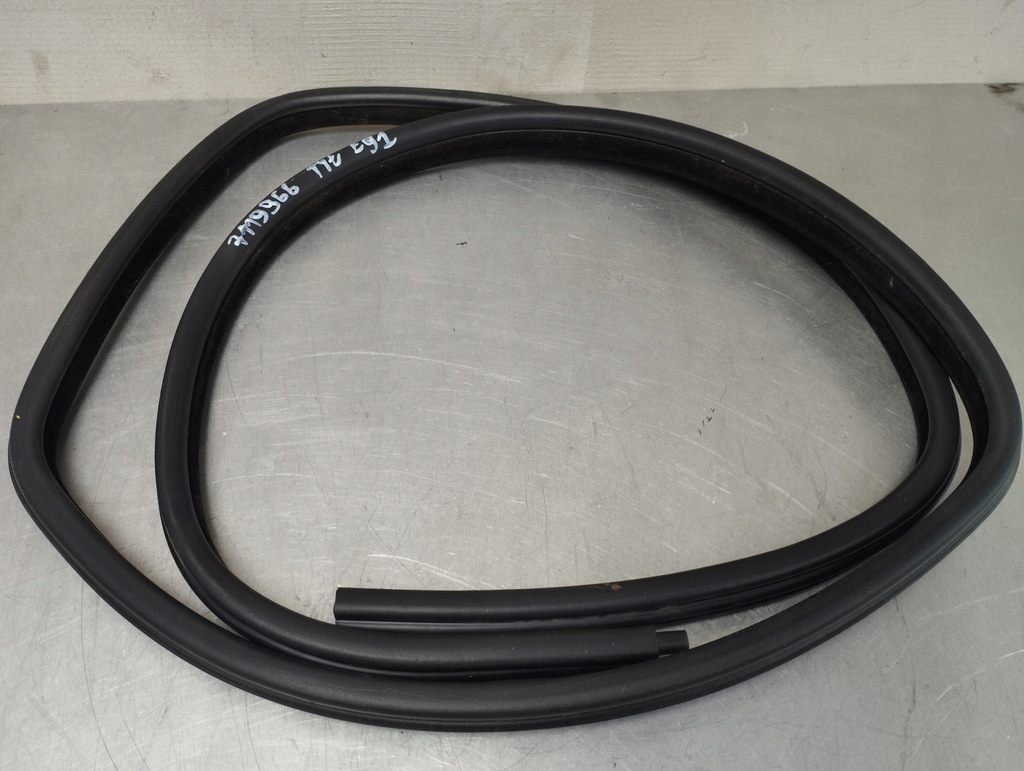 фото №15, Bmw e91 прокладка дверь правый задняя 7119966