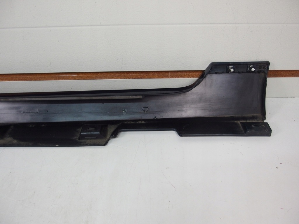 фото №10, Молдинг порог правая vw passat b8 3g0