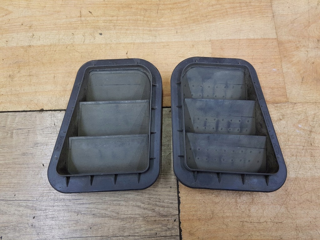 фото №1, Решітка вентиляційна задня 2szt комплект kia carens iv