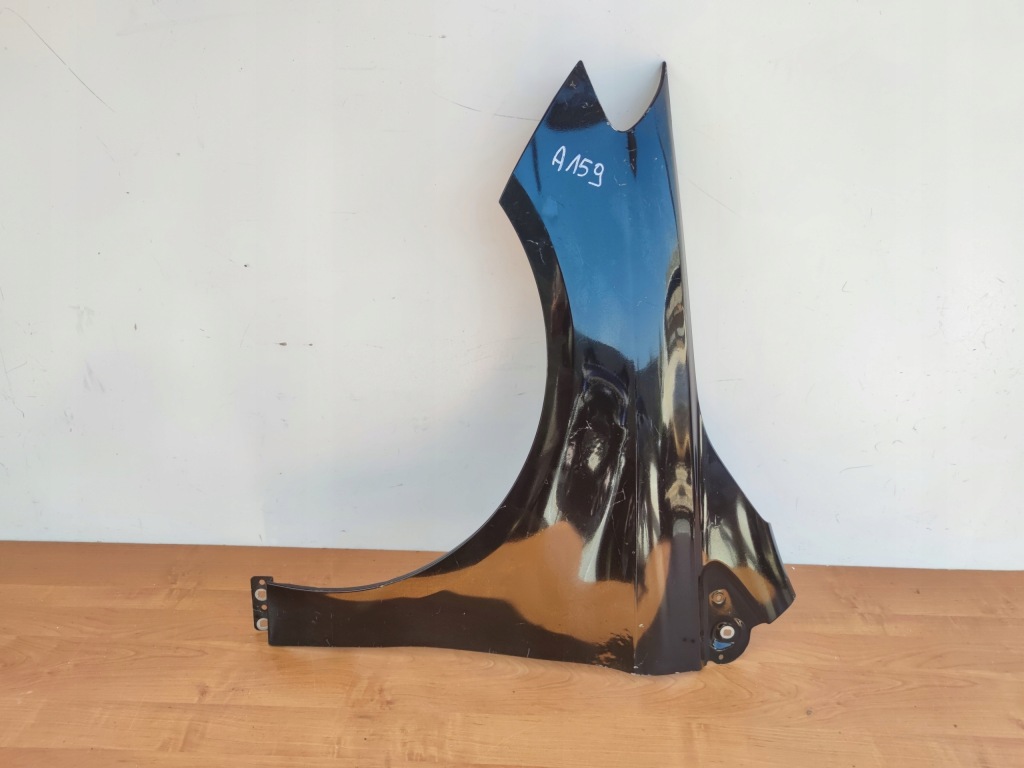 Купити Mercedes b-klasa w246 ліве крило перед оригінал