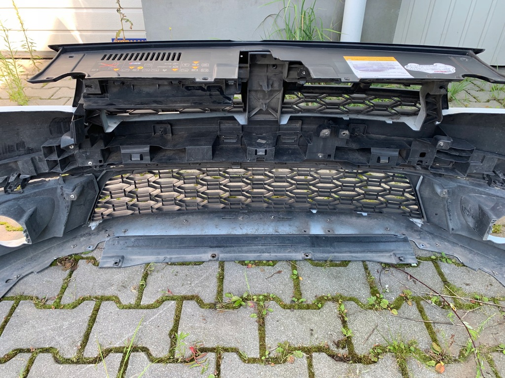 фото №8, Dacia sandero ii lift бампер перед передній решітка радіатора