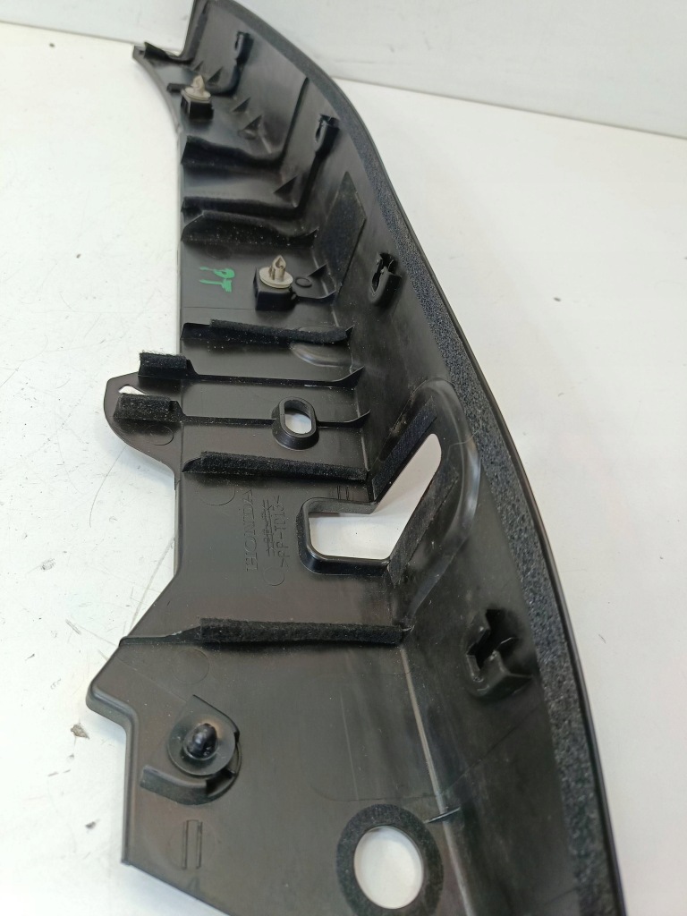 фото №6, Honda accord viii kombi 08-15 lift 2,2 d отделка дверь правый задняя заглушка