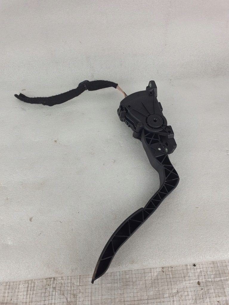 фото №2, Dacia logan mcv ii педаль газа потенциометр