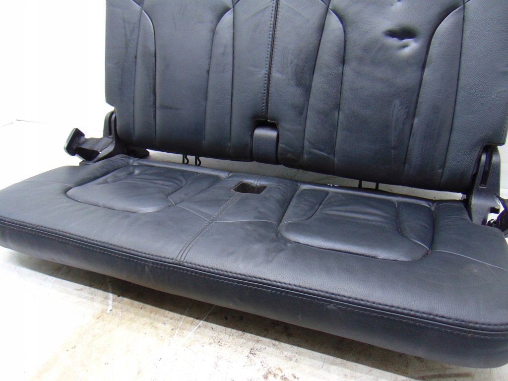 Заднее сиденье обшивки сиденья задняя 3 ряд iii trzeci ряд audi q7 4l кожа Оригинал