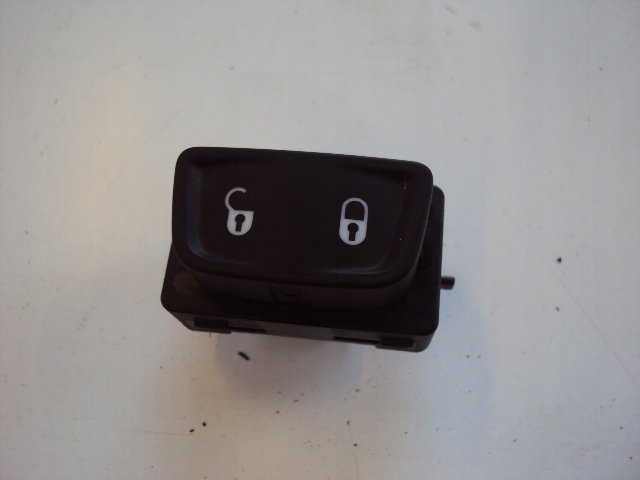 фото №1, Панель центрального замка alfa romeo giulietta