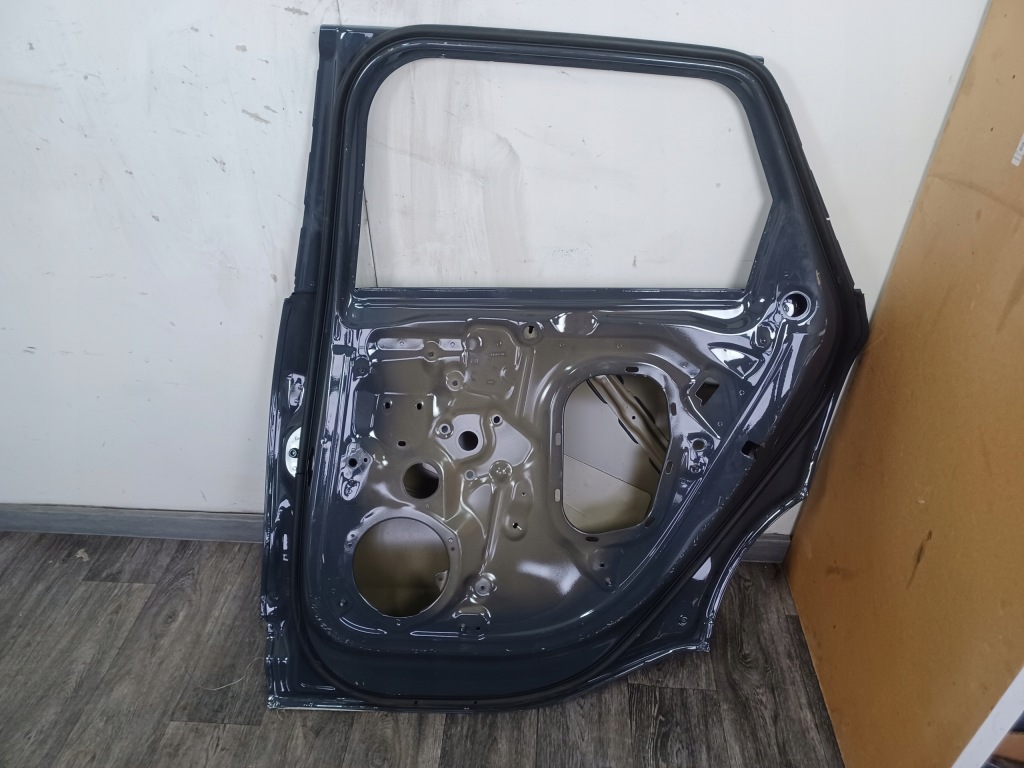 фото №14, Двері --- audi a6 c9 e-tron etron ---- kombi --- задня правий задні праве