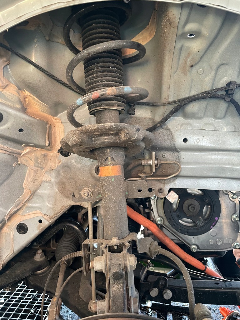 фото №13, Renault captur ii 1.6 e-tech гибрид правая поворотный кулак амортизатор ступица