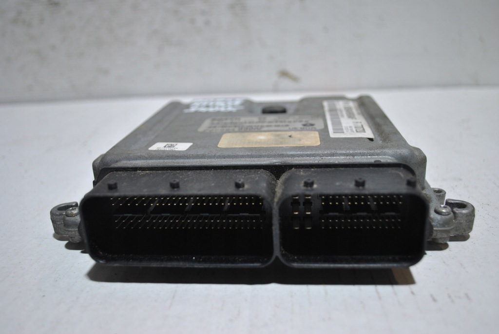 фото №6, Бортовой компьютер двигателя dodge nitro 0281013652 p05094990af