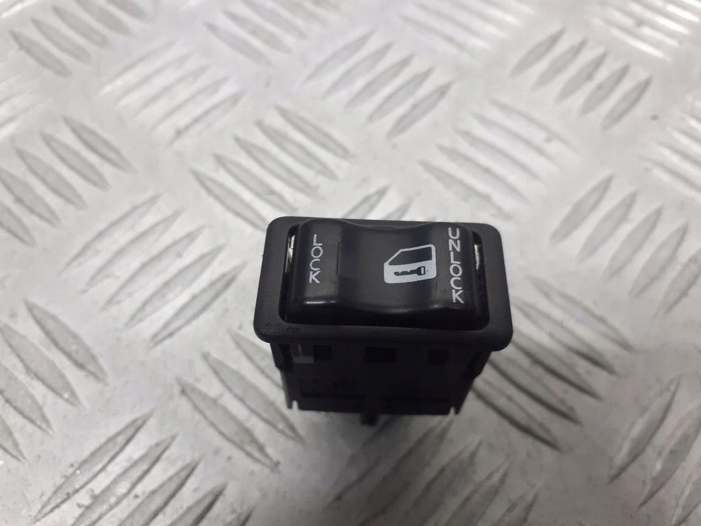 фото №1, Кнопка блокировка окон nissan primera p12