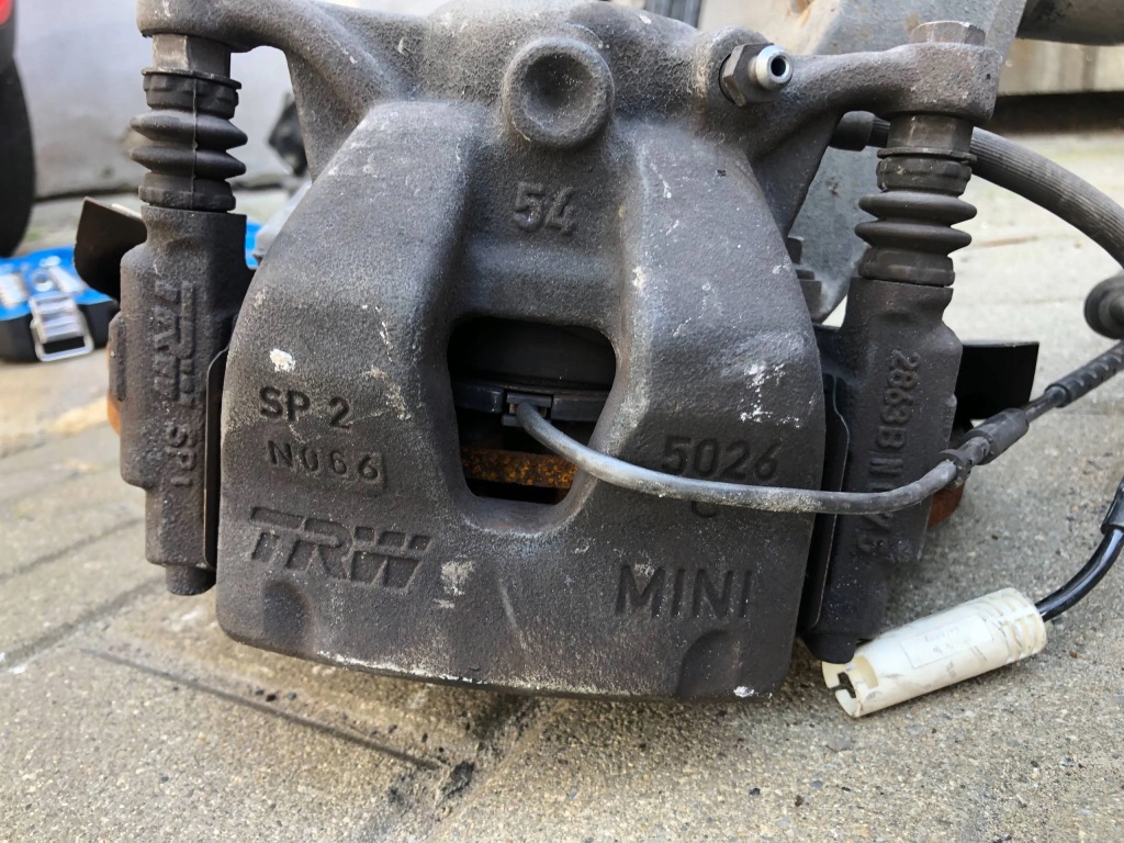 фото №4, Амортизатор поворотный кулак левая mini cooper countryman r60 2.0 d