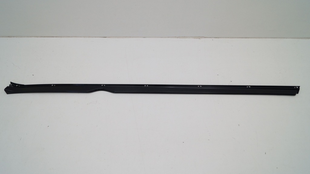 фото №1, Tesla s 12-23 поріг молдинг поріг права t