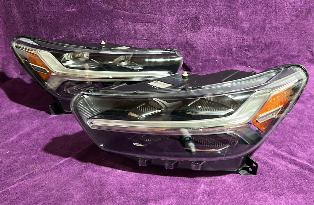 Купить Фара volvo xc40 full led mid левая правый  америка оригинал перед