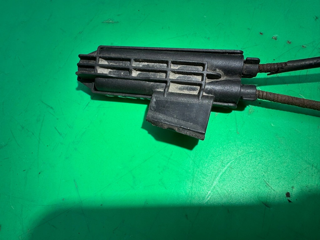 фото №8, Трос открывания капот тросы замки volvo s60 ii 10-