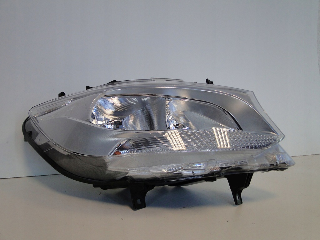 фото №7, Mercedes-benz оригинальный номер a9109060100 лампа передняя p