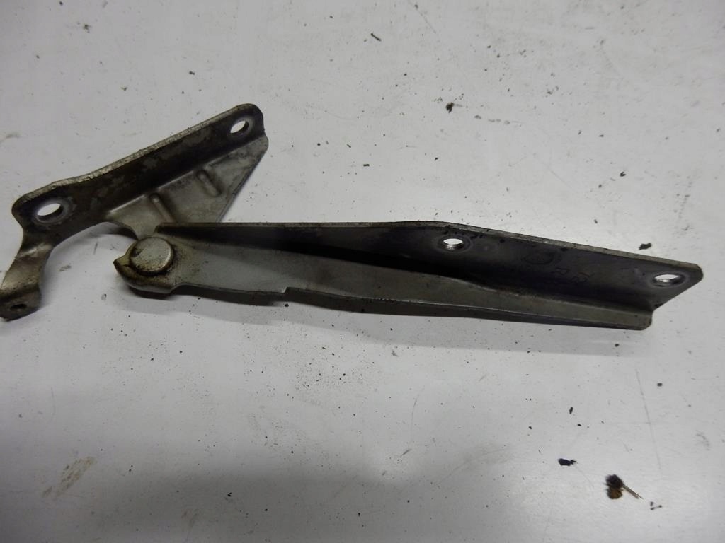 фото №2, Subaru forester 02 петля капот правый перед