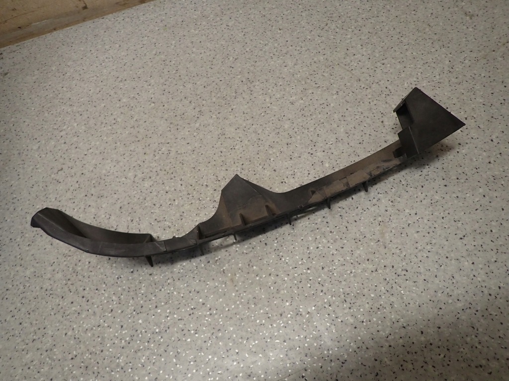 фото №4, Mazda 3 4d 03-08 молдинг pod фара правая