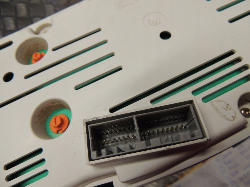 фото №6, Kia sportage ii 2.0 crdi счетчик приборная панель 94003-1f431