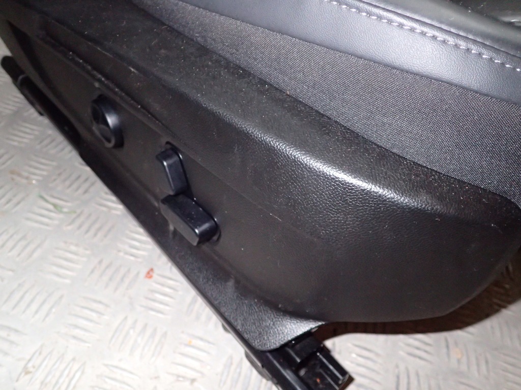 фото №12, Alfa romeo stelvio сидіння оббивка заднє сидіння обшивки шкіра підігрів тунель n9