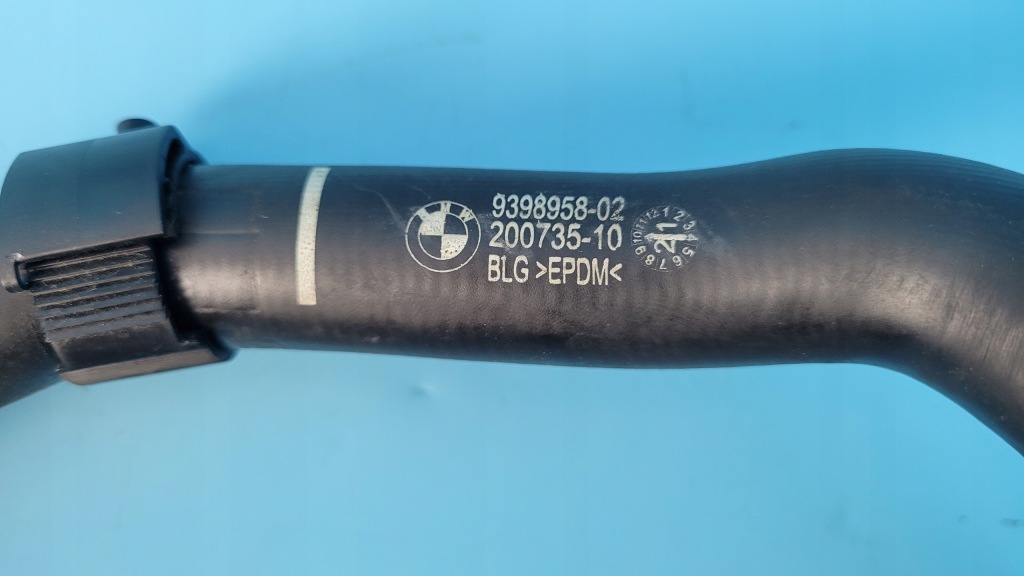 Bmw 3' g20 2.0d 320d 21r патрубок шланг труба рідина охолоджуючий 9398958 Доставка