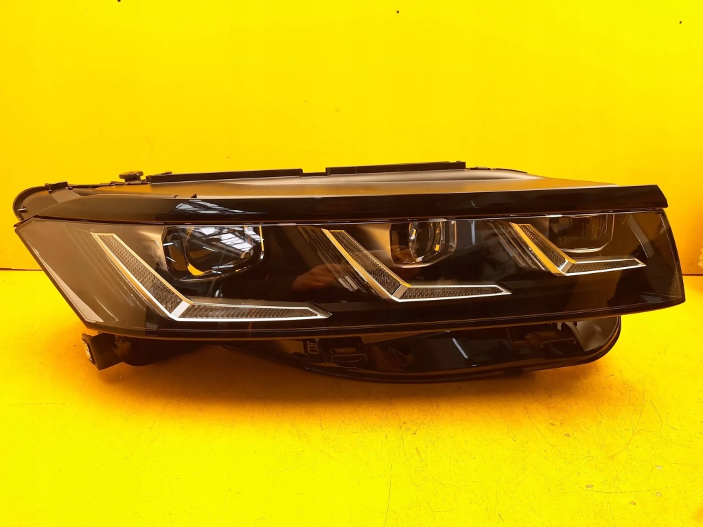 Vw touareg 3 3 рестайлинг  фара перед правая левая full led комплект новая  23r.- Недорого