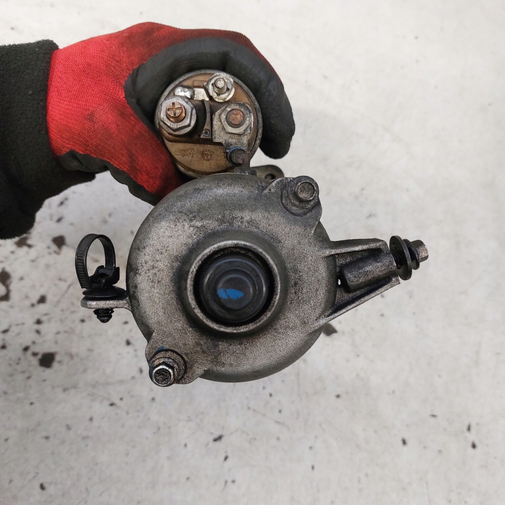 Volvo v40 2 d4 2,0d 2014 v42 стартер 30659576 Оригінал