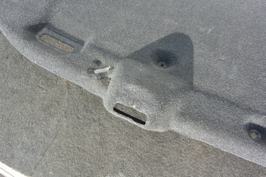 фото №5, Оббивка кришки багажника maserati ghibli iii