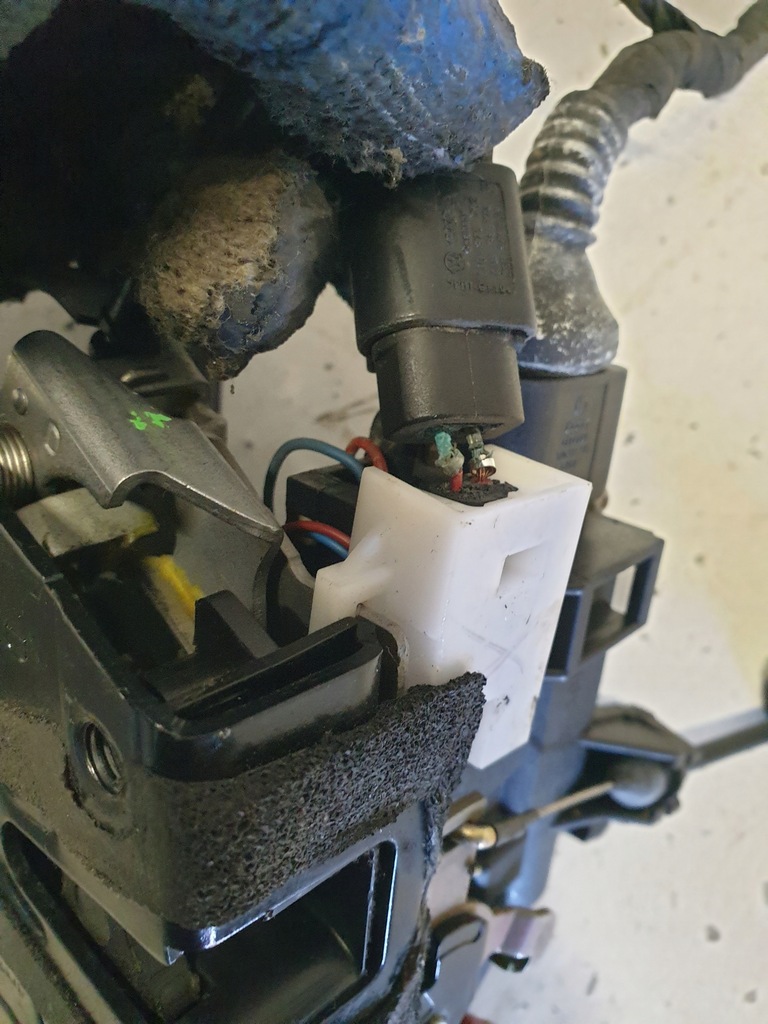 фото №5, Замок двері передній правий vw phaeton 3d1837016aa