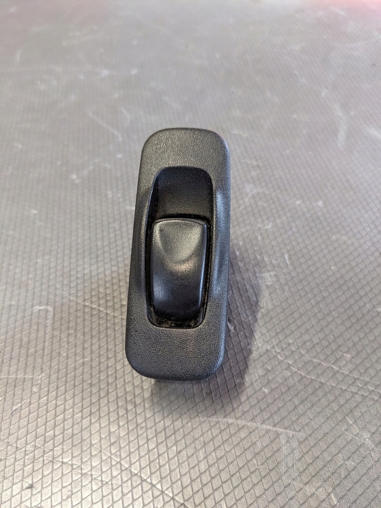 фото №1, Перемикач скло mitsubishi space star перед задня