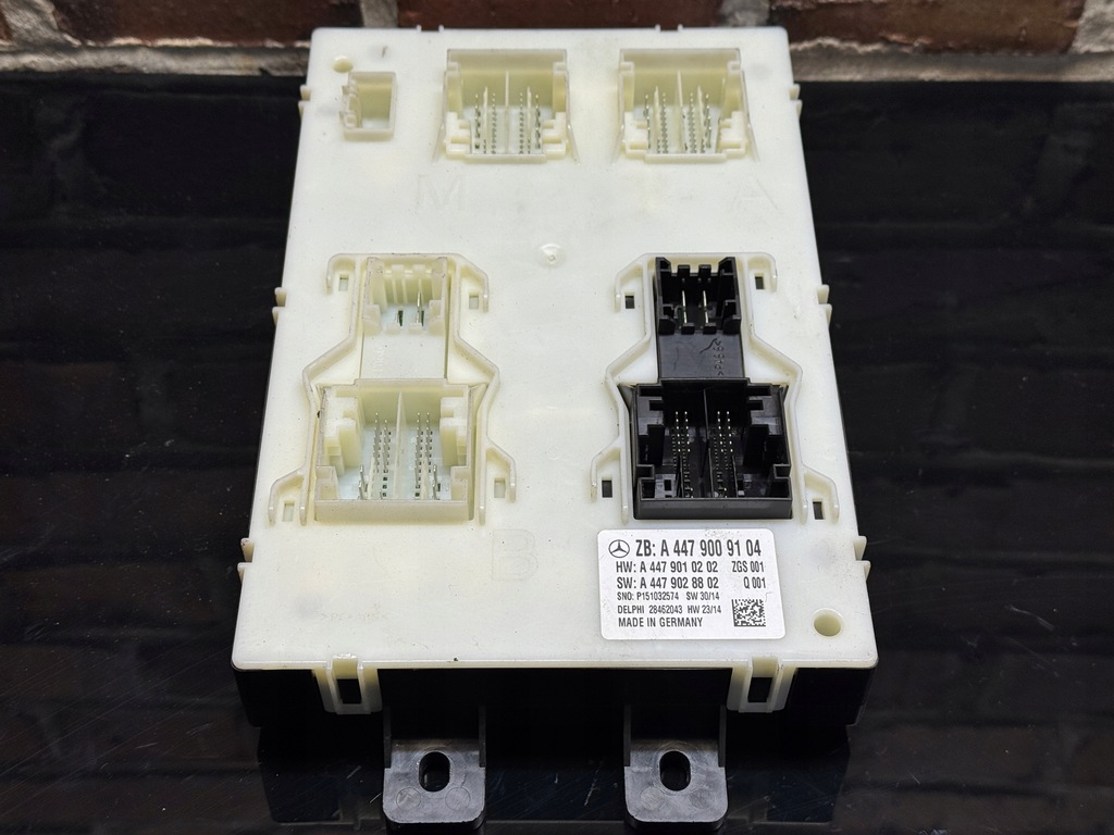 фото №1, Mercedes w447 модуль sam a4479009104