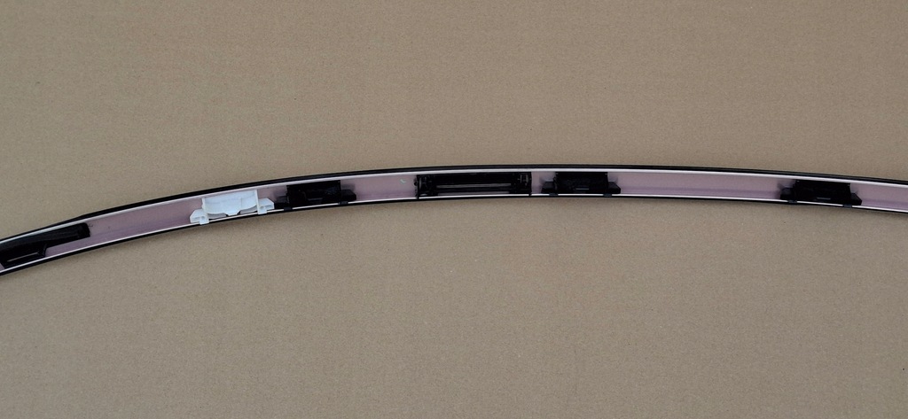 фото №10, Mercedes a-klasa w176 молдинг дах дахова права