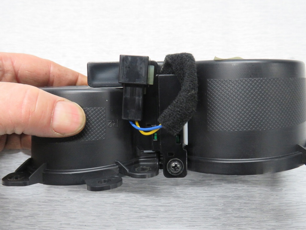 фото №6, Kia sportage iii основание кронштейн na кружки полка подсвечиваемые