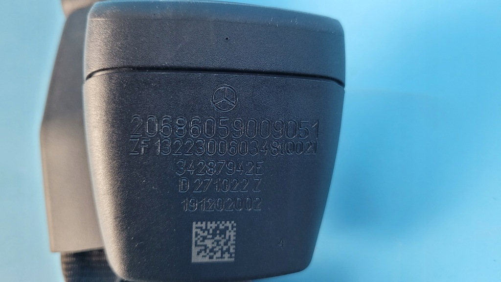 фото №14, Mercedes w206 защёлки поперечина безопасности сиденье задняя a2068605900