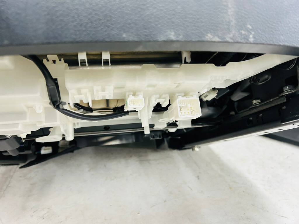 фото №13, Rav4 v гібрид сидіння заднє сидіння обшивки шкіра комплект selection niebieska nić