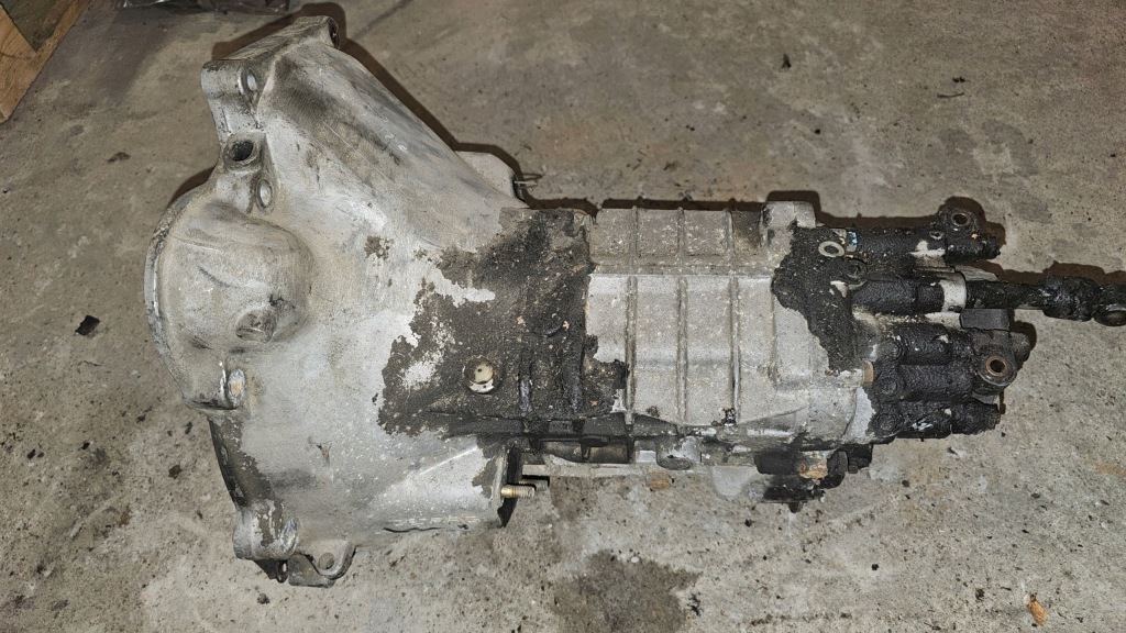 фото №1, Коробка передач передач bmw e21 131287a