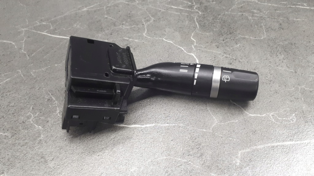 фото №1, 17d682 переключатель дворник mazda 3