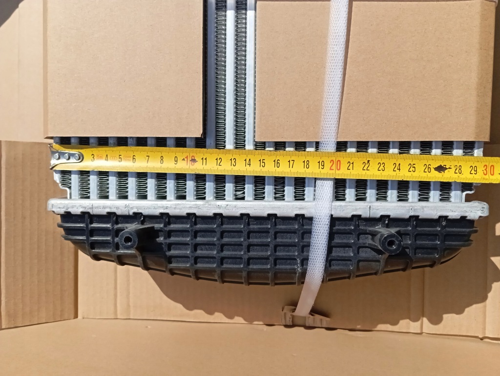 фото №8, Інтеркулер maserati levante 2017- 3.0 3.8 правий радіатор повітря