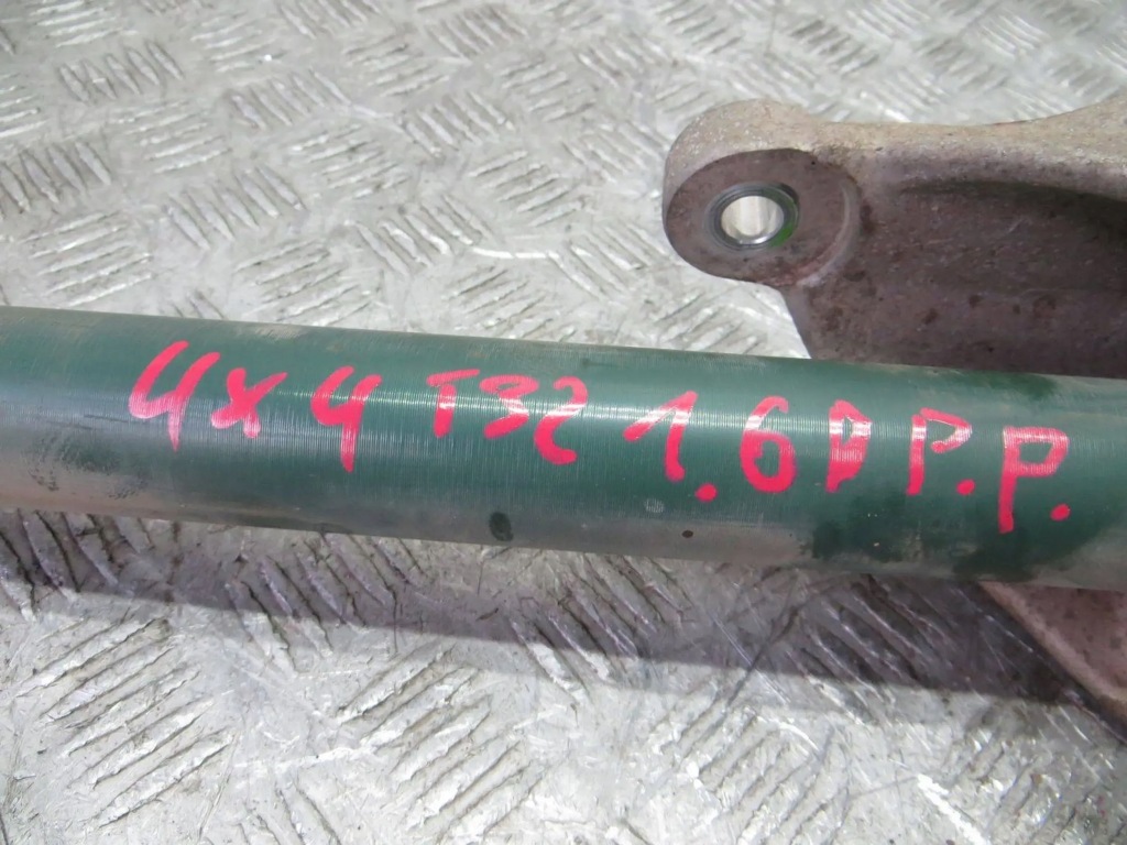 фото №7, Nissan x-trail t32 1.6 4x4 приводной вал правая перед 14-