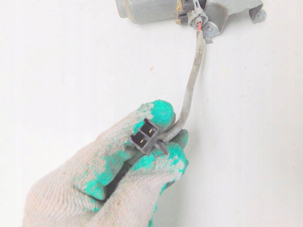 фото №7, Nissan almera n16 3d підйомник скло лівий