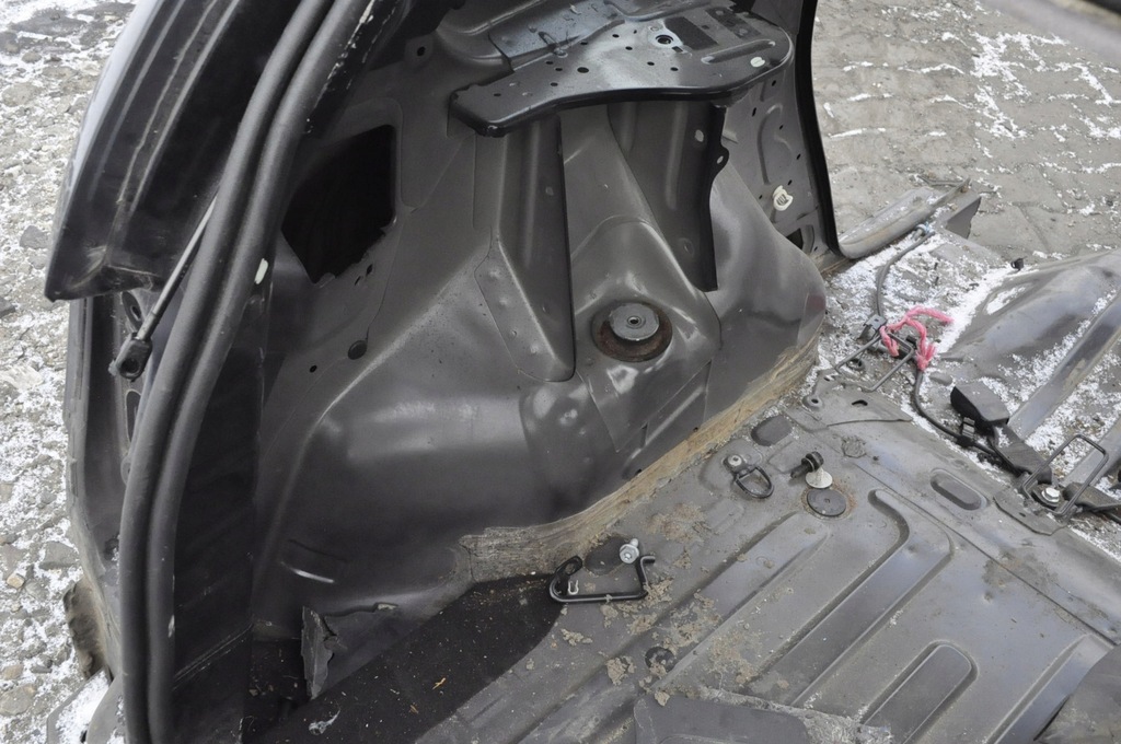 фото №6, Dacia duster i 10-17ćwiartka крила лівий задня задній