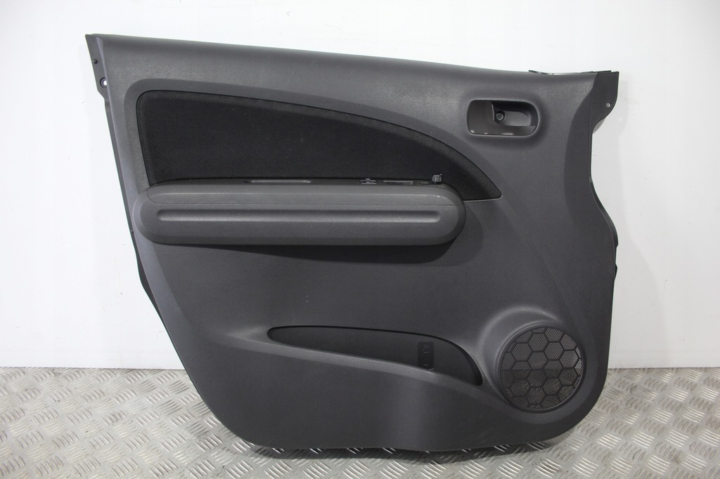 фото №1, Обшивка дверь левый перед suzuki splash