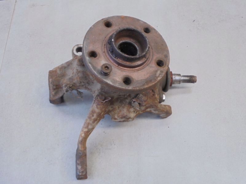 фото №1, Vw t4 90-95 поворотный кулак перед правая 2,4d