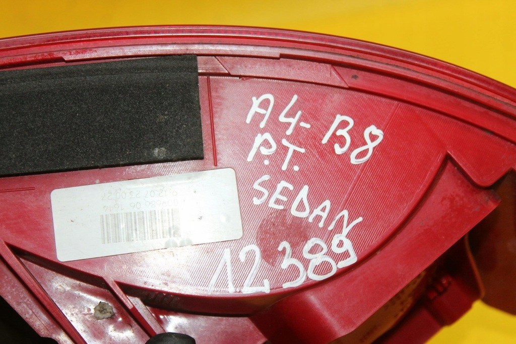 фото №10, Audi оригінальний номер 8k5945096d лампа задня комбінована