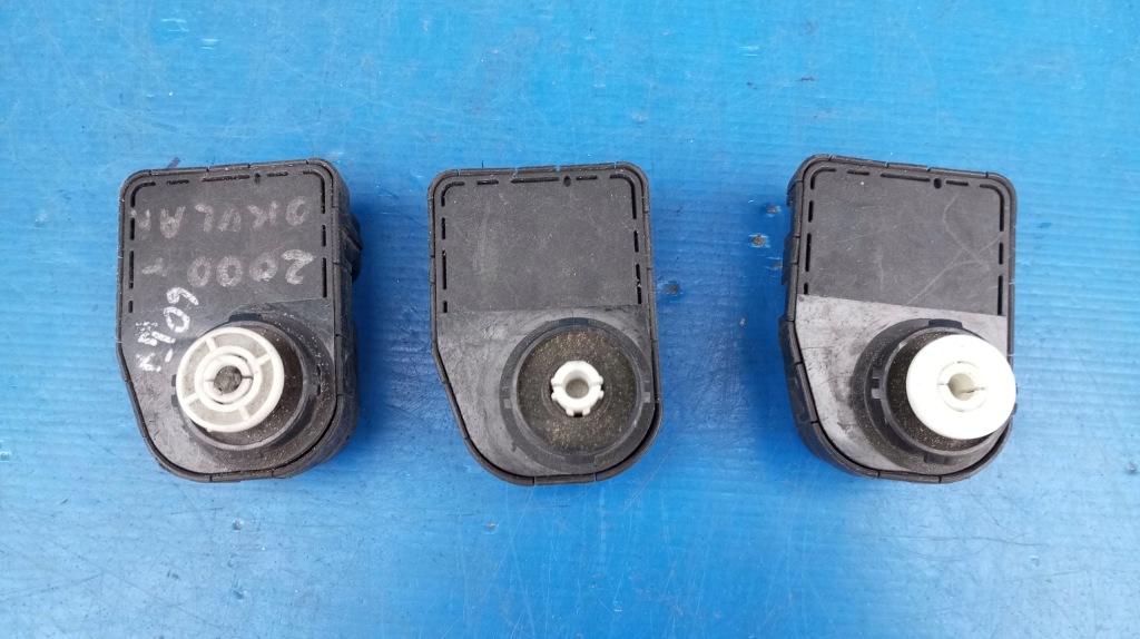 фото №10, Моторчик регулировки лампы 007457-01 mercedes w208 w210 w163