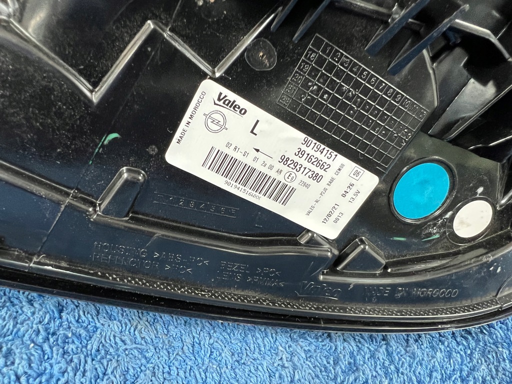 фото №3, Opel corsa f левая задняя лампа