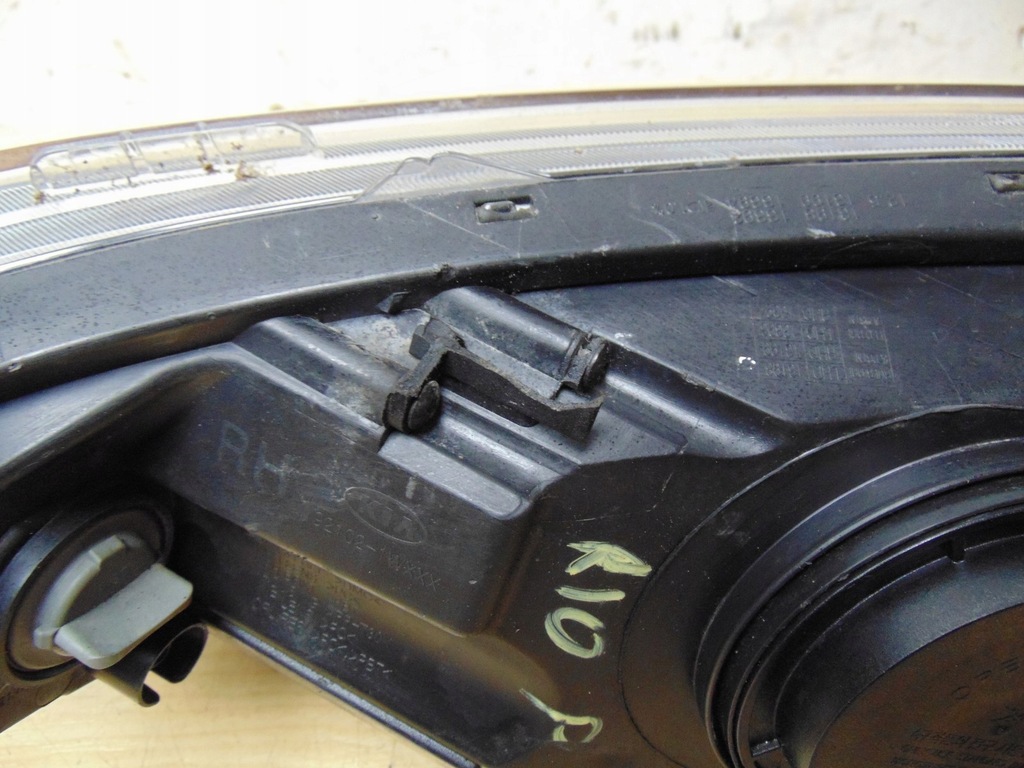 фото №14, Лампа правая перед kia rio iii 92102-1wxxx europa